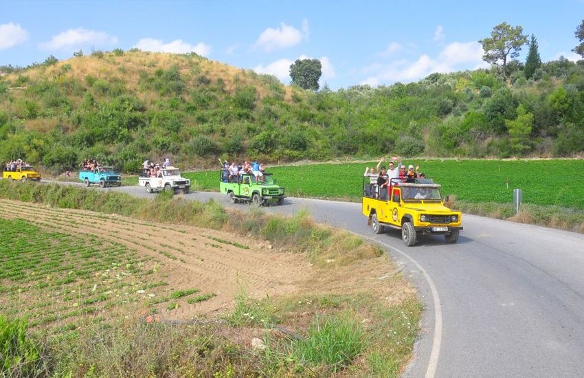 Side ve Manavgat'ı deneyimleyin: 2025 Türkiye tatiliniz için hayalinizdeki destinasyon.