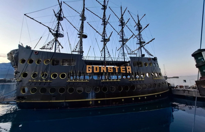 Экскурсия на самой большой пиратской лодке в Кемере «Gonster».