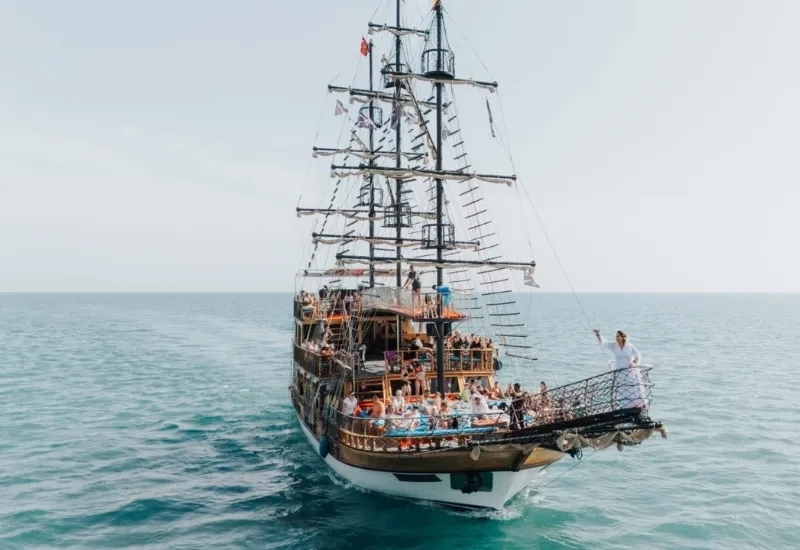 Side Halbtägiger Piratenboot für Kinder