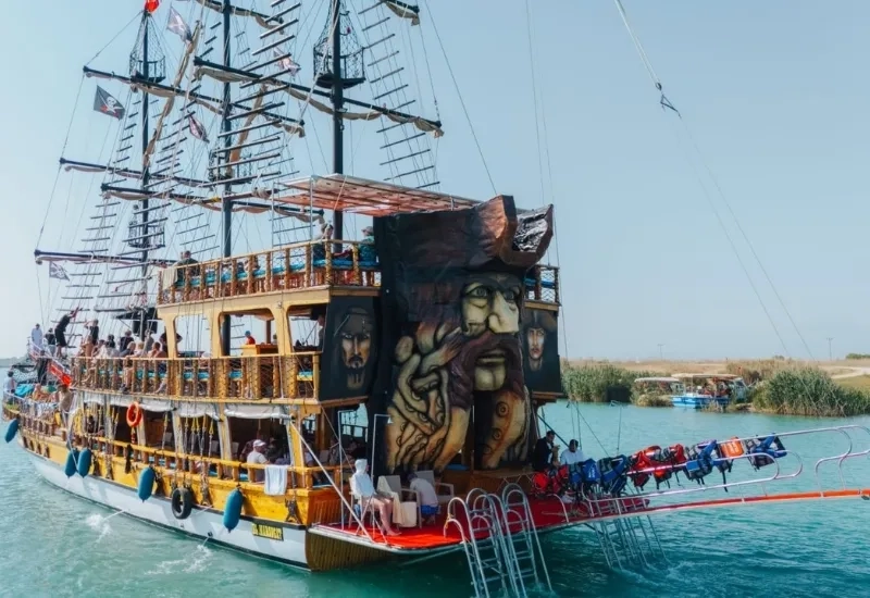 Side Halbtägiger Piratenboot für Kinder