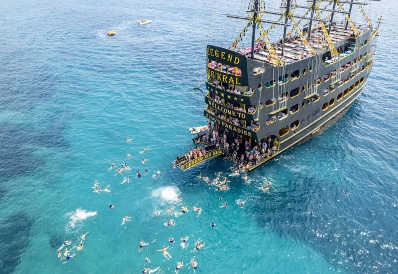 Legend Big Kral Piratenschiff