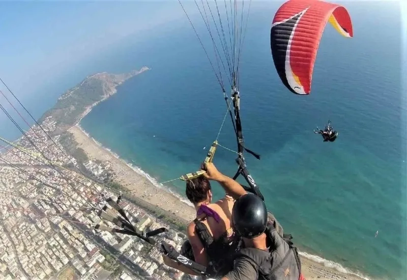 Paragliding über Alanya